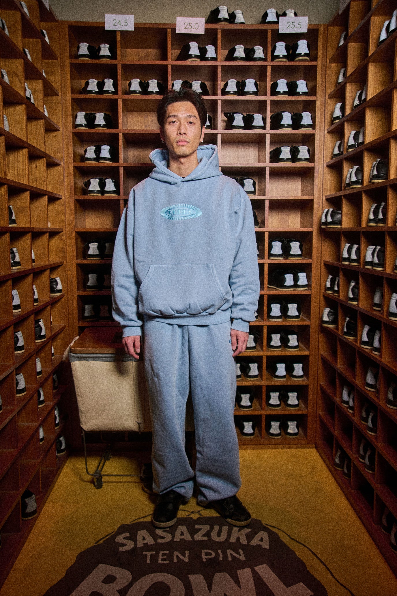 PIGMENT DYE HOODIE LIGHT BLUE