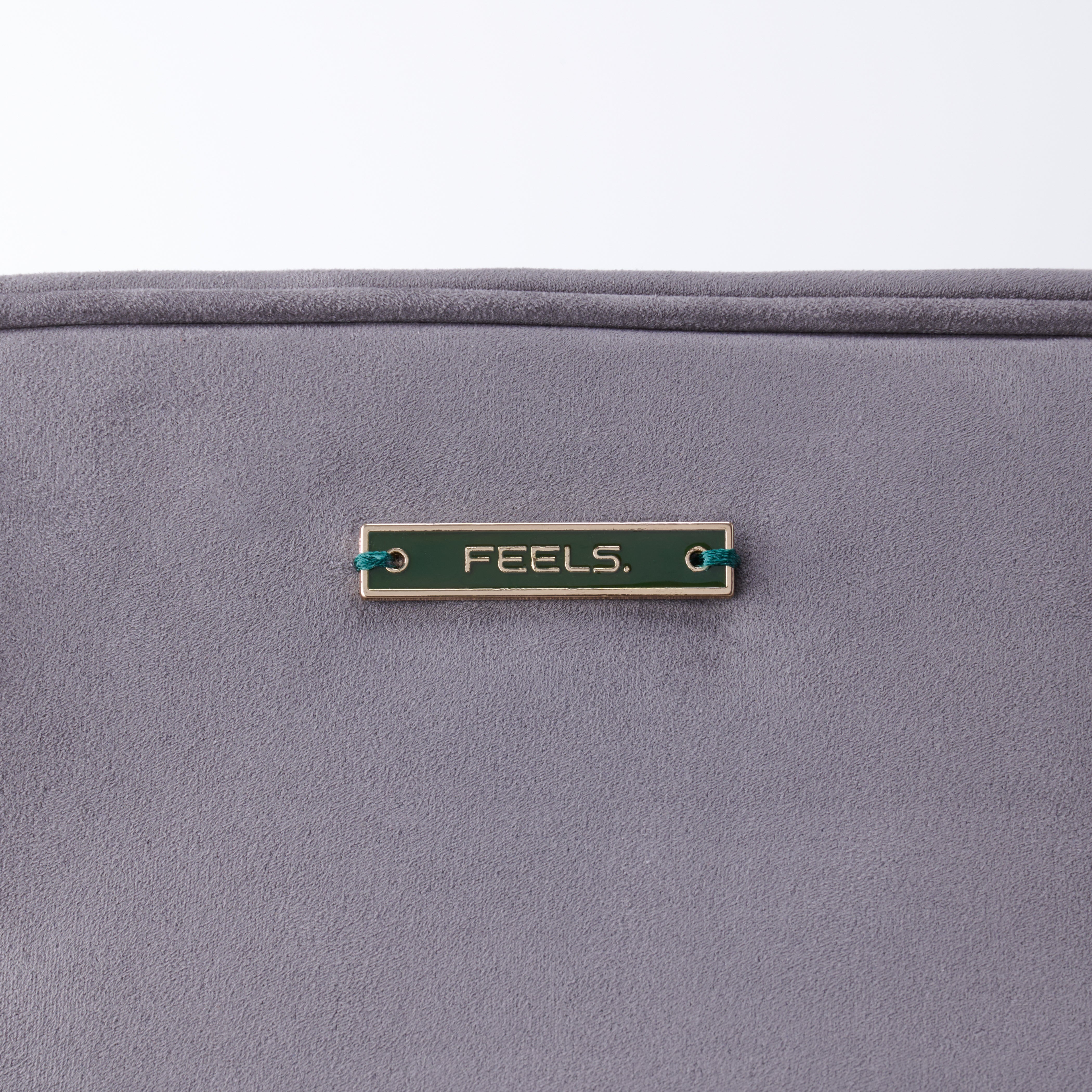 SUEDE TOUCH TRAVEL BAG GRAY – FEELS.
