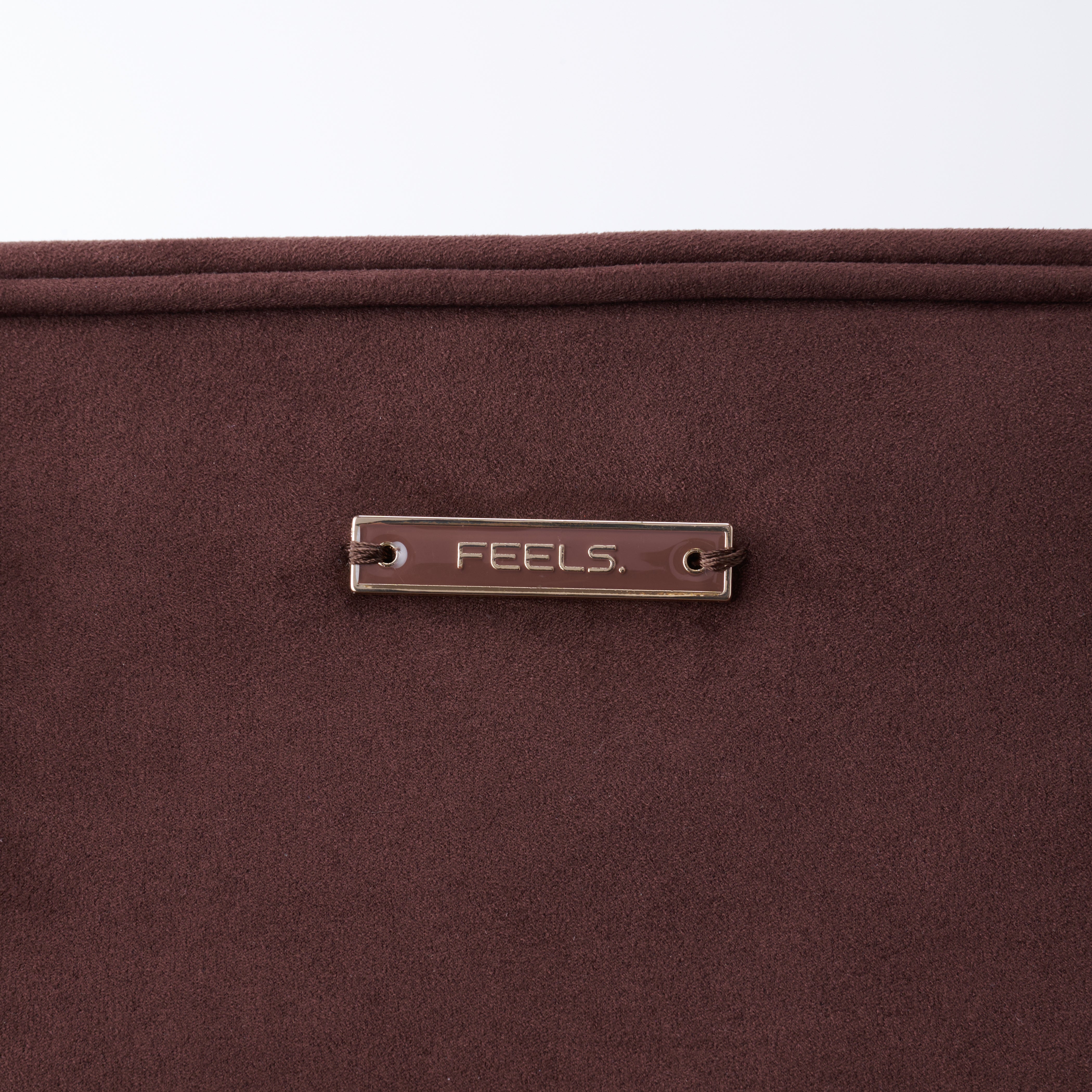 SUEDE TOUCH TRAVEL BAG BROWN – FEELS.
